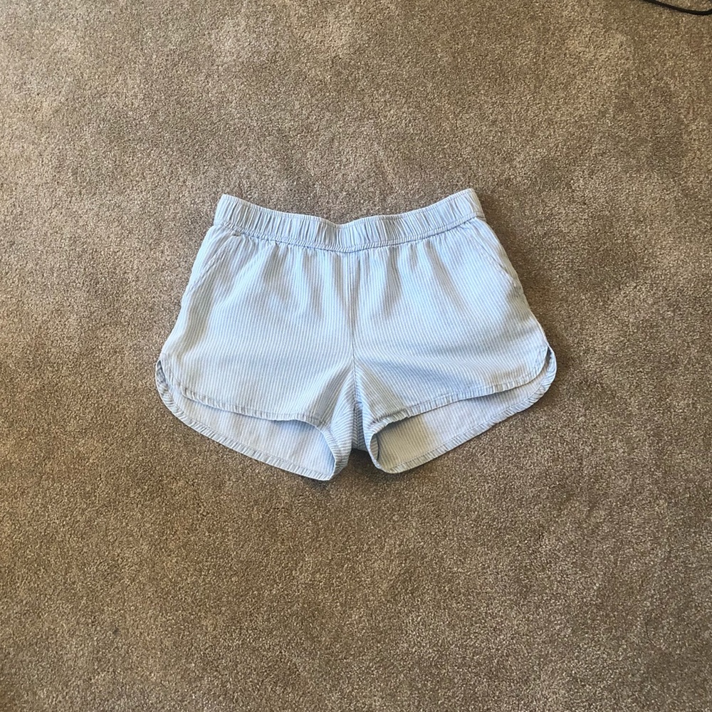 🔴Flowy blue shorts